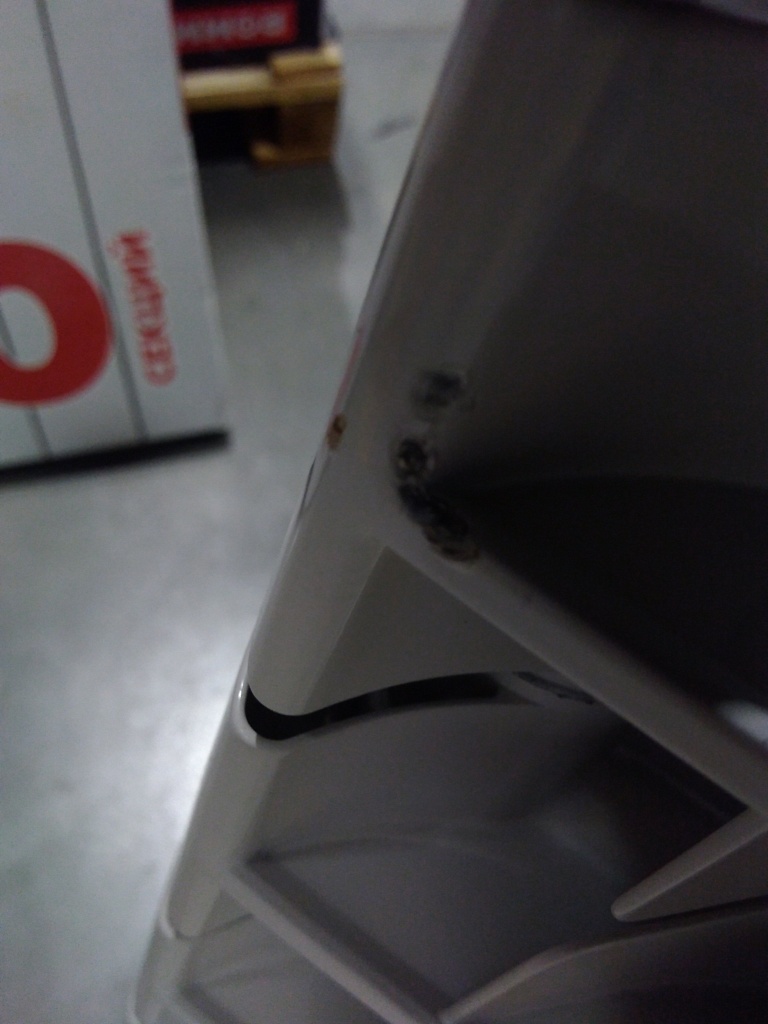 Уцененный товар (потертости в верхней части секций): Радиатор биметаллический ROMMER Plus BM 500 10 секций боковое подключение (RAL9016), RBM-3210-050010