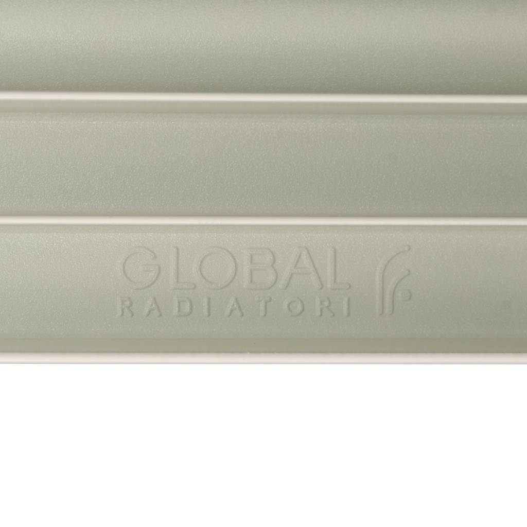Радиатор биметаллический Global STYLE PLUS 500 12 секций боковое подключение (белый RAL 9010), STP05001012