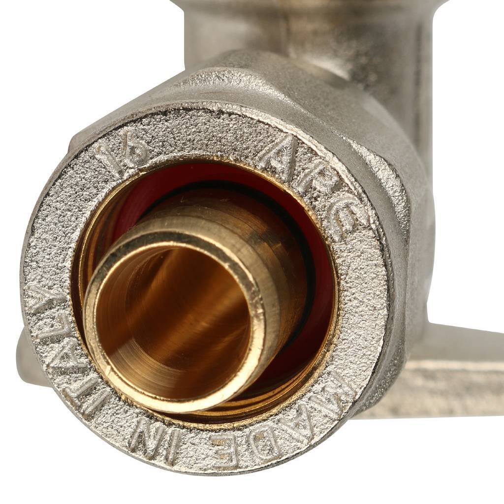 Угольник STOUT настенный с креплением 1/2 х16 для металлопластиковых труб винтовой, SFS-0008-001216