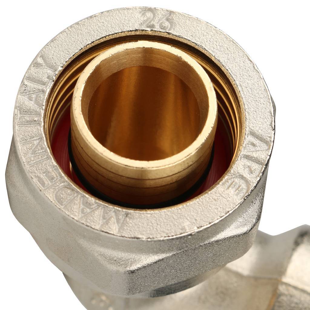 Угольник-переходник STOUT с внутренней резьбой 3/4 х26 для металлопластиковых труб винтовой, SFS-0007-003426