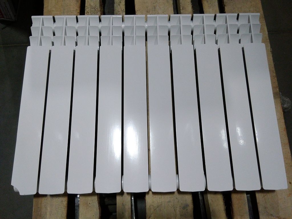 Уцененный товар (повреждение секций): Радиатор биметаллический ROMMER Optima BM 500 10 секций боковое подключение (RAL9016), RBM-0210-050010