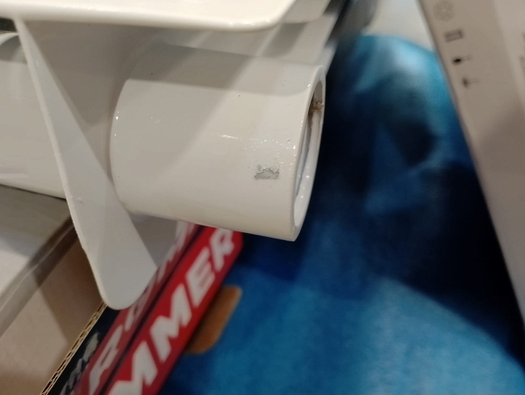 Уцененный товар (МЯТЫЕ ЭЛЕМЕНТЫ/ТРЕЩИНЫ): Радиатор биметаллический ROMMER Profi BM 500 8 секции боковое подключение (BI500-80-80-150) (RAL9016), RBM-1210-050008