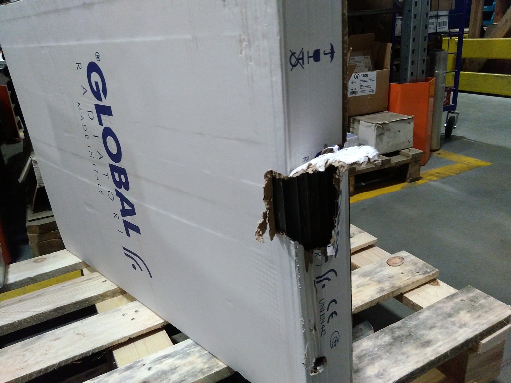 Уцененный товар (повреждена упаковка, на ламели крайней секции): Радиатор биметаллический Global STYLE PLUS 500 10 секций боковое подключение (цвет cod.08 grigio argento opaco metallizzato 2676 (серый)), 155271