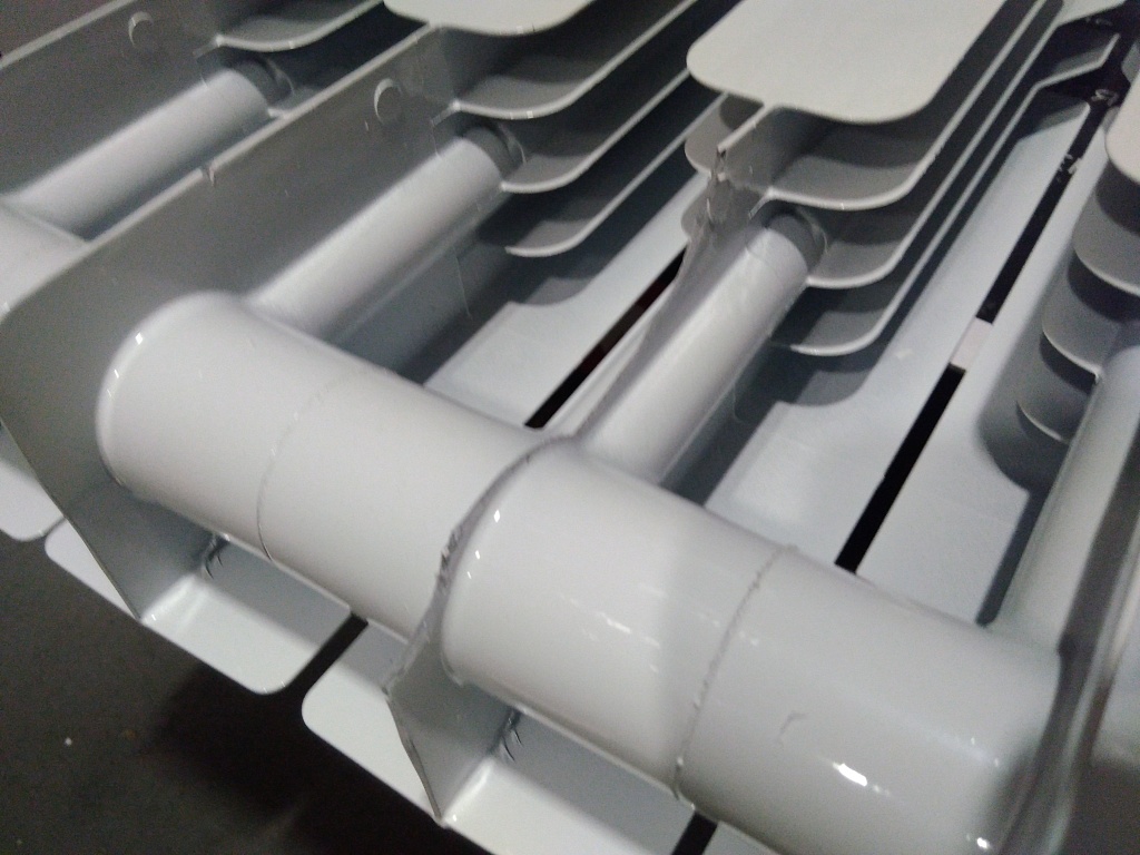 Уцененный товар (сколы на нижних частях секции, повреждение крайней секции): Радиатор биметаллический ROMMER Profi BM 350 12 секций боковое подключение (BI350-80-80-130) (RAL9016), RBM-1210-035012