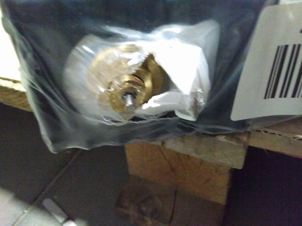 Уцененный товар (царапина на тыльной стороне, повреждён клапан): Стальной панельный радиатор ROMMER Ventil 11/500/1000 нижнее правое подключение, RRS-2020-115100