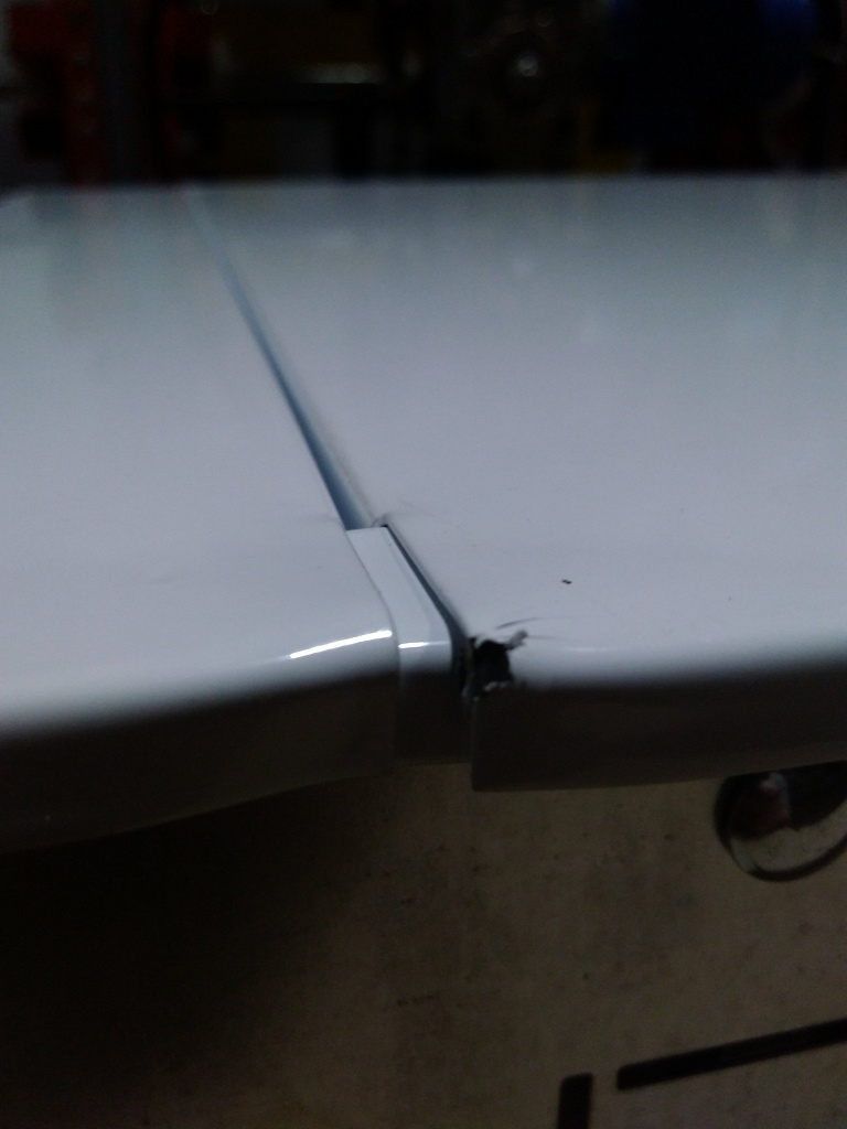 Уцененный товар (замятия и сколы краски   (БОЙ СКЛАДА)): Шкаф распределительный встроенный STOUT 8-10 выходов (ШРВ-3) 670х125х746