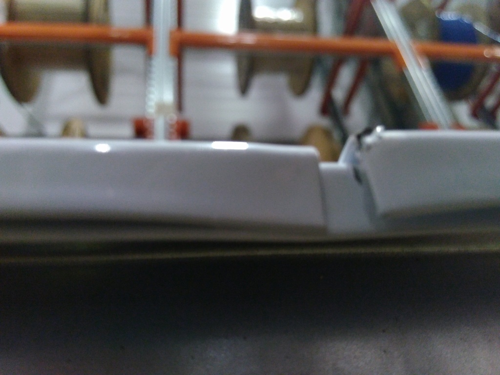 Уцененный товар (замятия и сколы краски   (БОЙ СКЛАДА)): Шкаф распределительный встроенный STOUT 8-10 выходов (ШРВ-3) 670х125х746