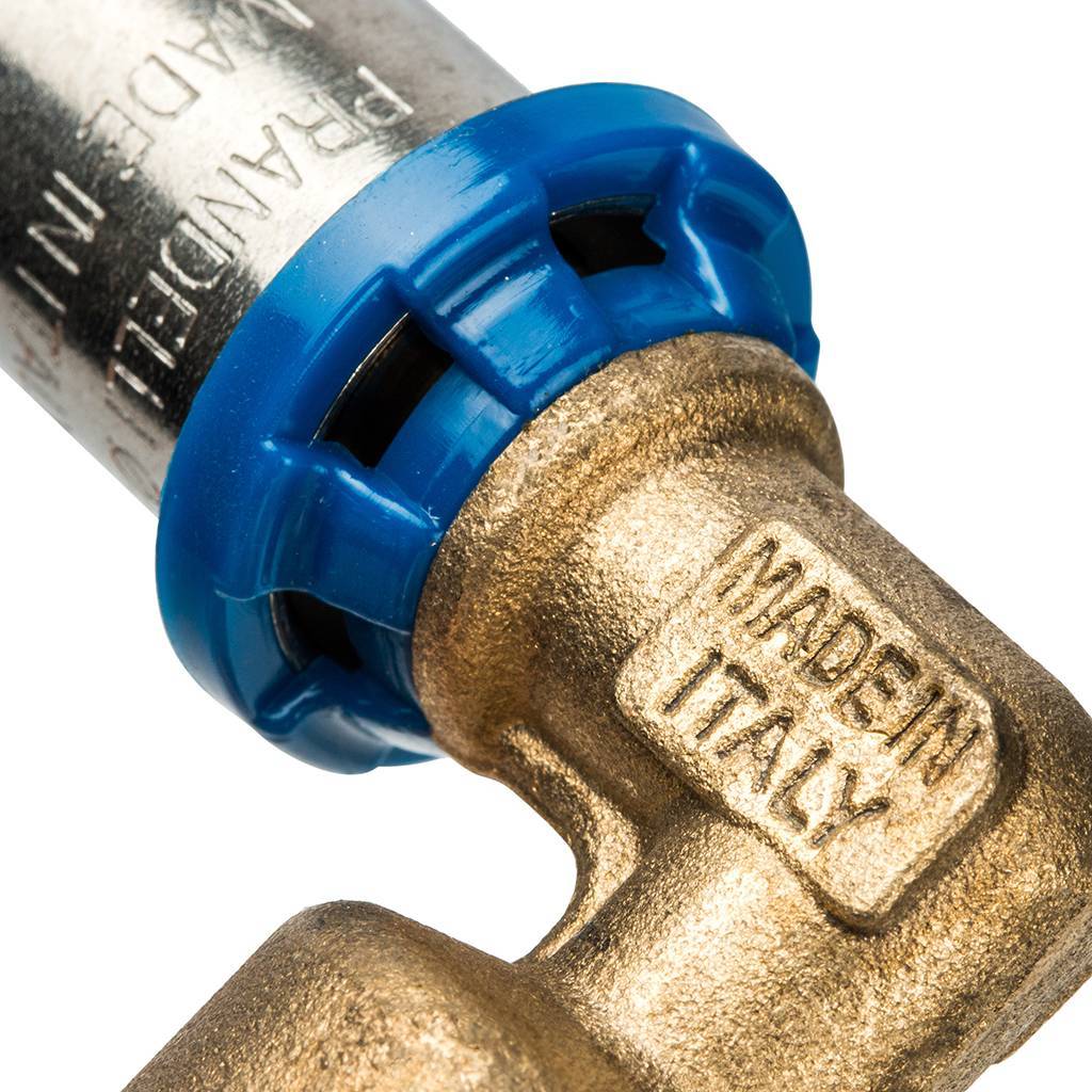 Угольник Prandelli Multyrama 90 с внут.рез. (16х2,0)х1/2 профиль H,TH,U для металлопластиковых труб прессовой, 509.04.51.6