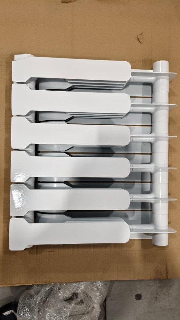 Уцененный товар (скол на ламели крайней секции): Радиатор биметаллический ROMMER Profi BM 350 6 секций боковое подключение (BI350-80-80-130) (RAL9016), RBM-1210-035006