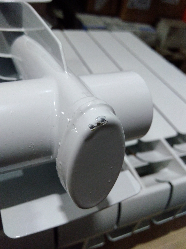 Уцененный товар (сколы , дефект покраски ): Радиатор алюминиевый ROMMER Profi 350 6 секций (AL350-80-80-080) боковое подключение (RAL9016), RAL-1210-035006