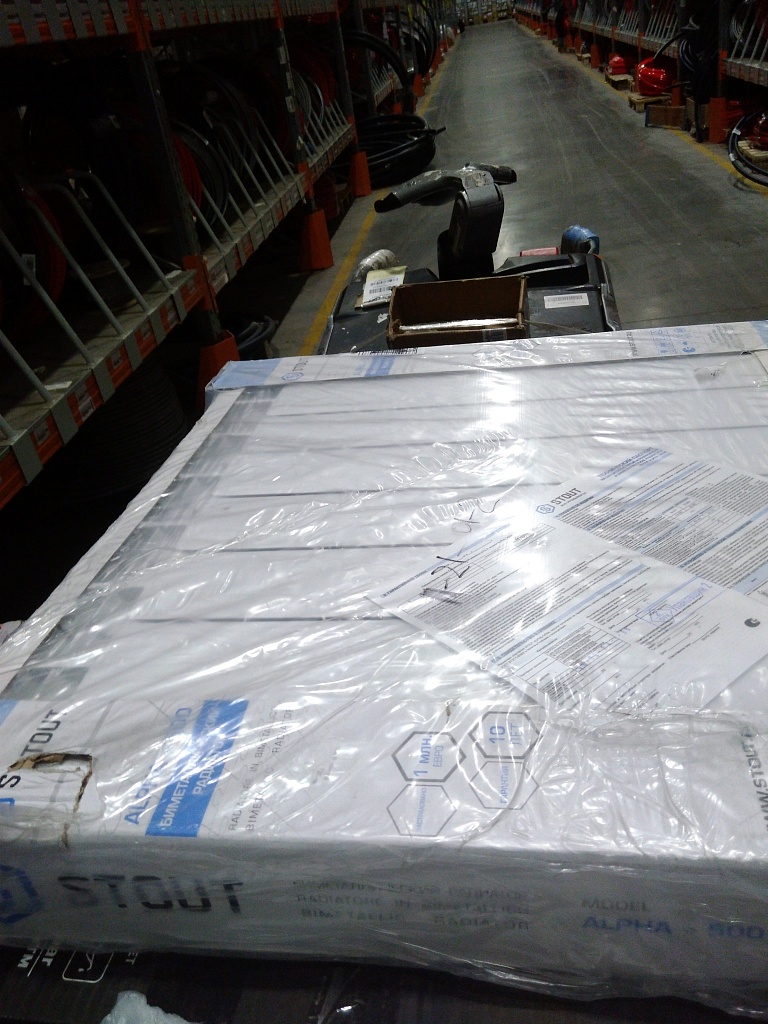 Уцененный товар (ЦАРАПИНЫ ПОТЁРТОСТИ): Радиатор биметаллический STOUT ALPHA 500 8 секций боковое подключение (белый RAL 9016), SRB-2310-050008