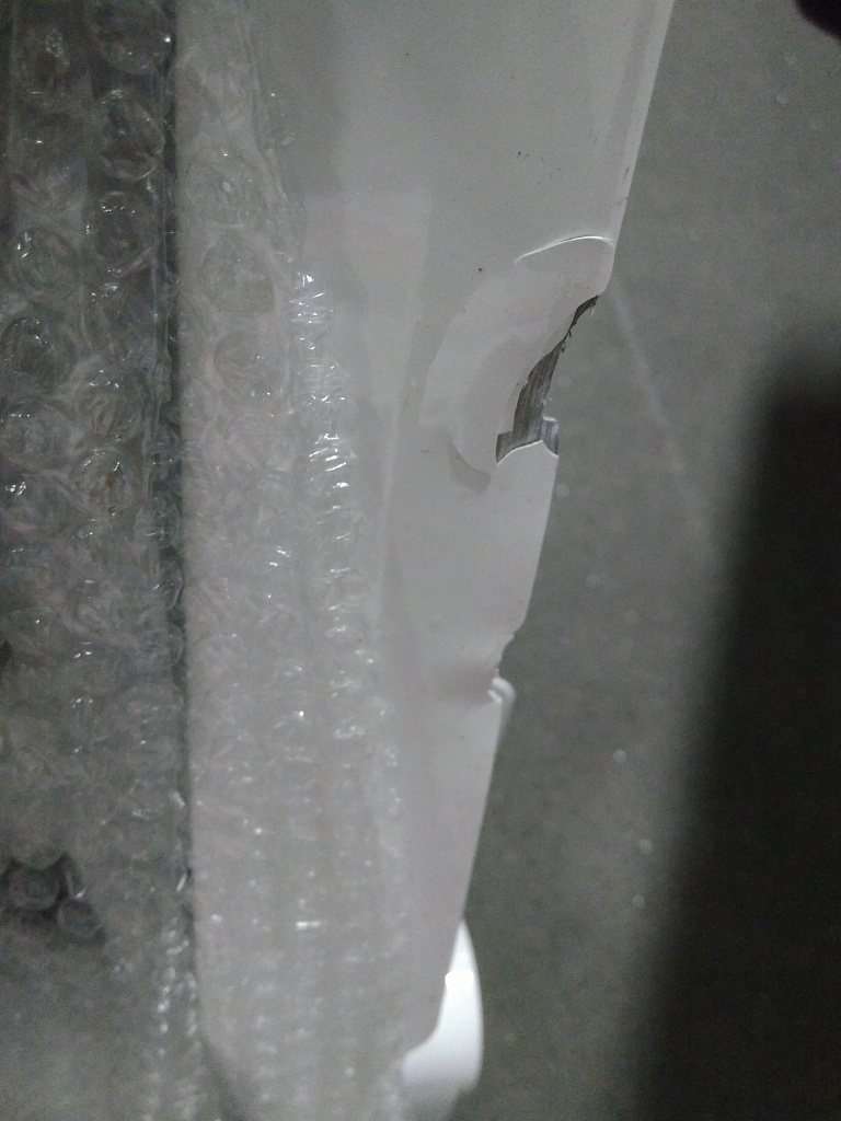 Уцененный товар (сколы на ламелях крайней секции): Радиатор биметаллический ROMMER Optima BM 500 8 секций боковое подключение (RAL9016), RBM-0210-050008