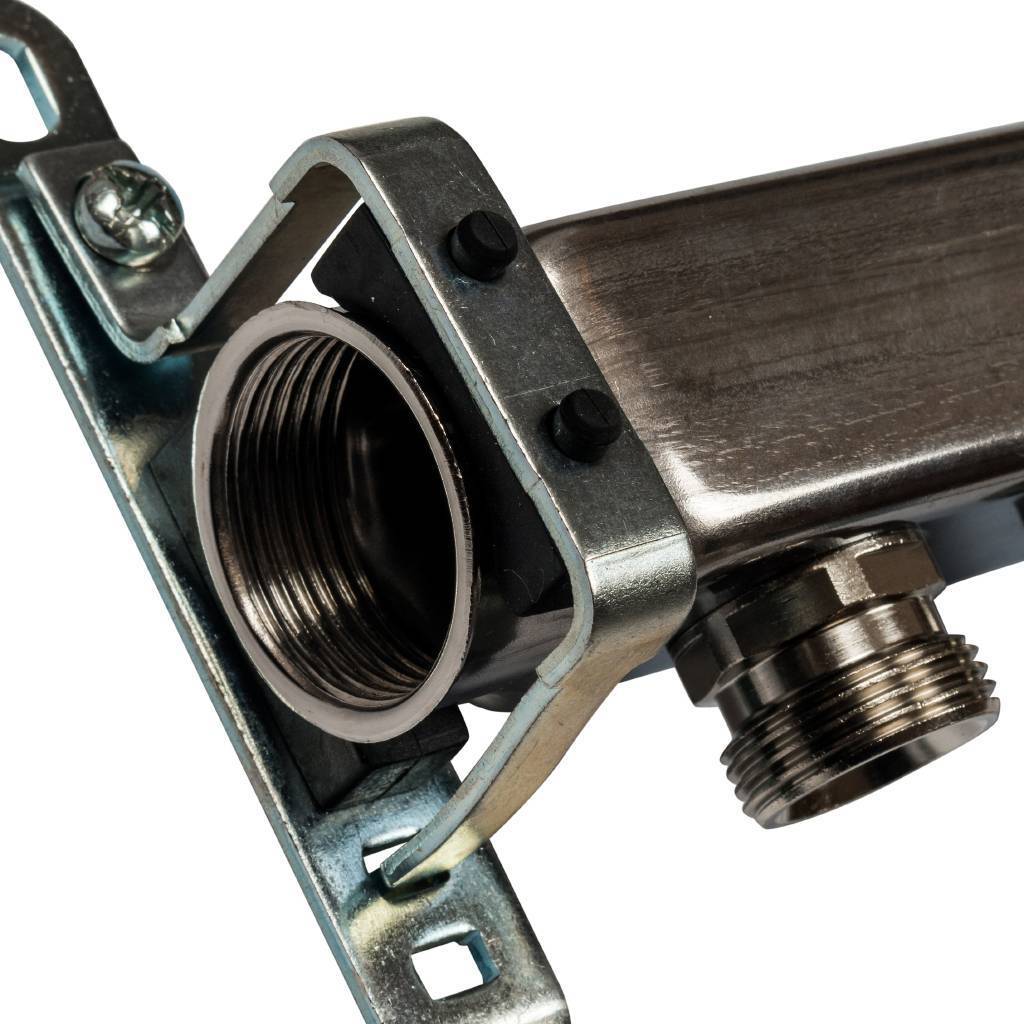 Коллектор из нержавеющей стали для радиаторной разводки STOUT 3 выхода