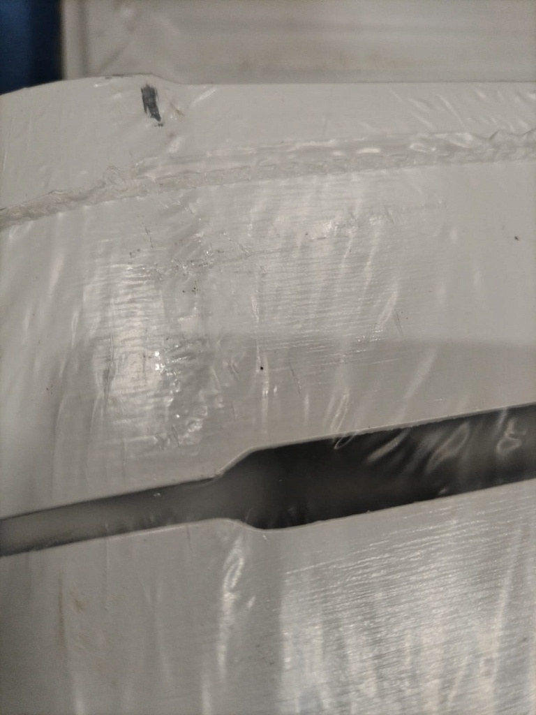 Уцененный товар (СКОЛ ЛКП): Радиатор биметаллический STOUT TITAN VENTIL 500 8 секций нижнее правое подключение, SRB-3320-050008