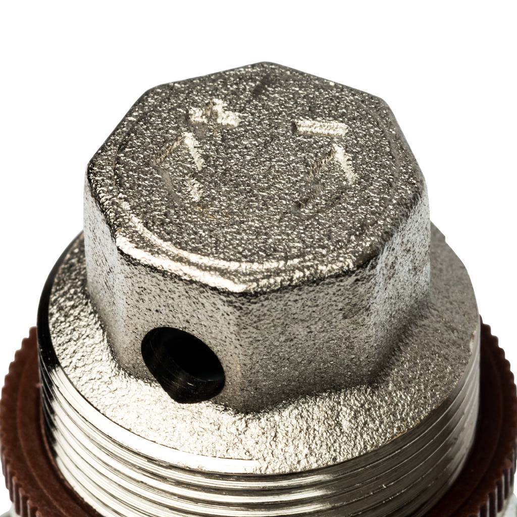 STOUT SVS 1  Редуктор давления компенсационного действия