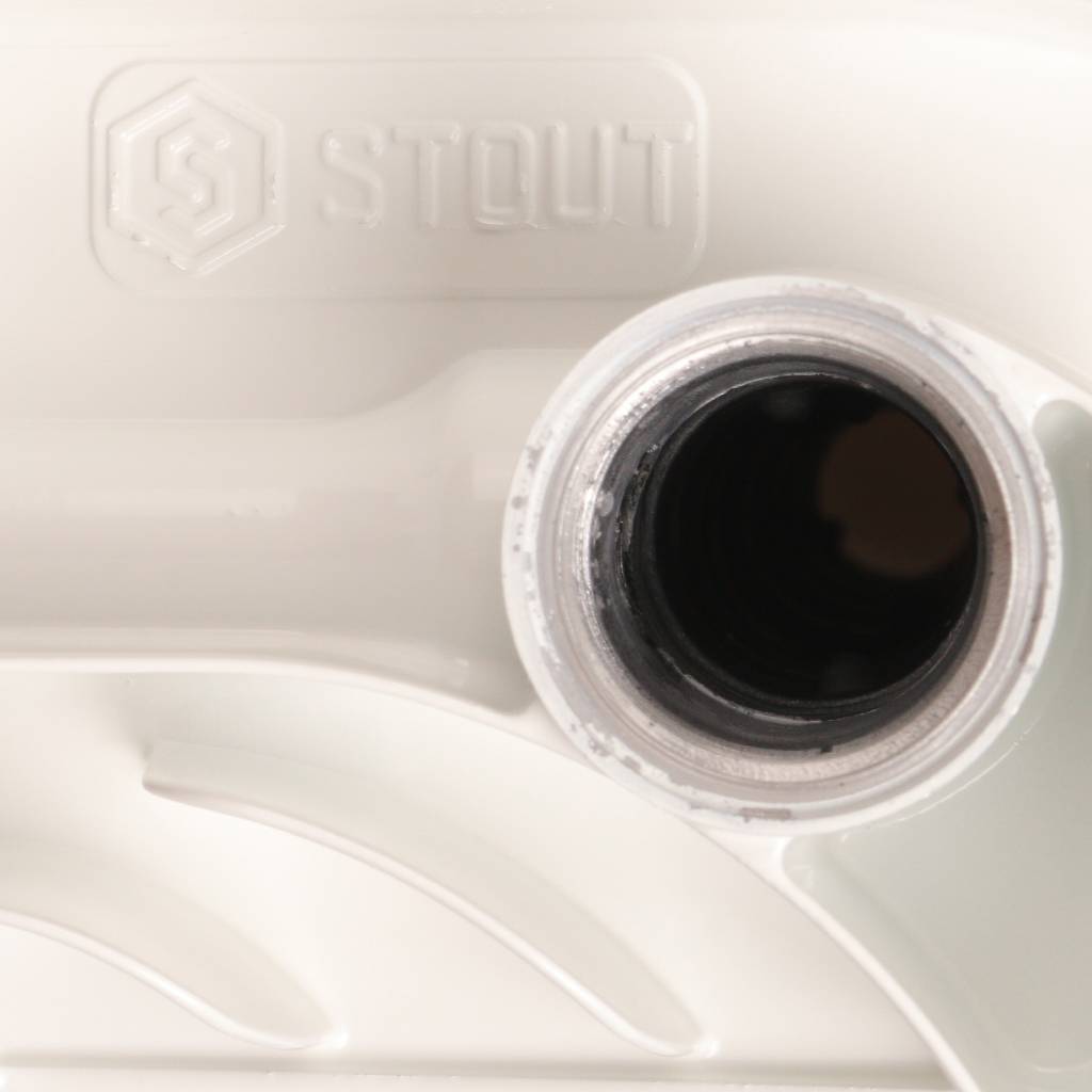 Радиатор биметаллический STOUT Space 500 7 секций боковое подключение RAL9016