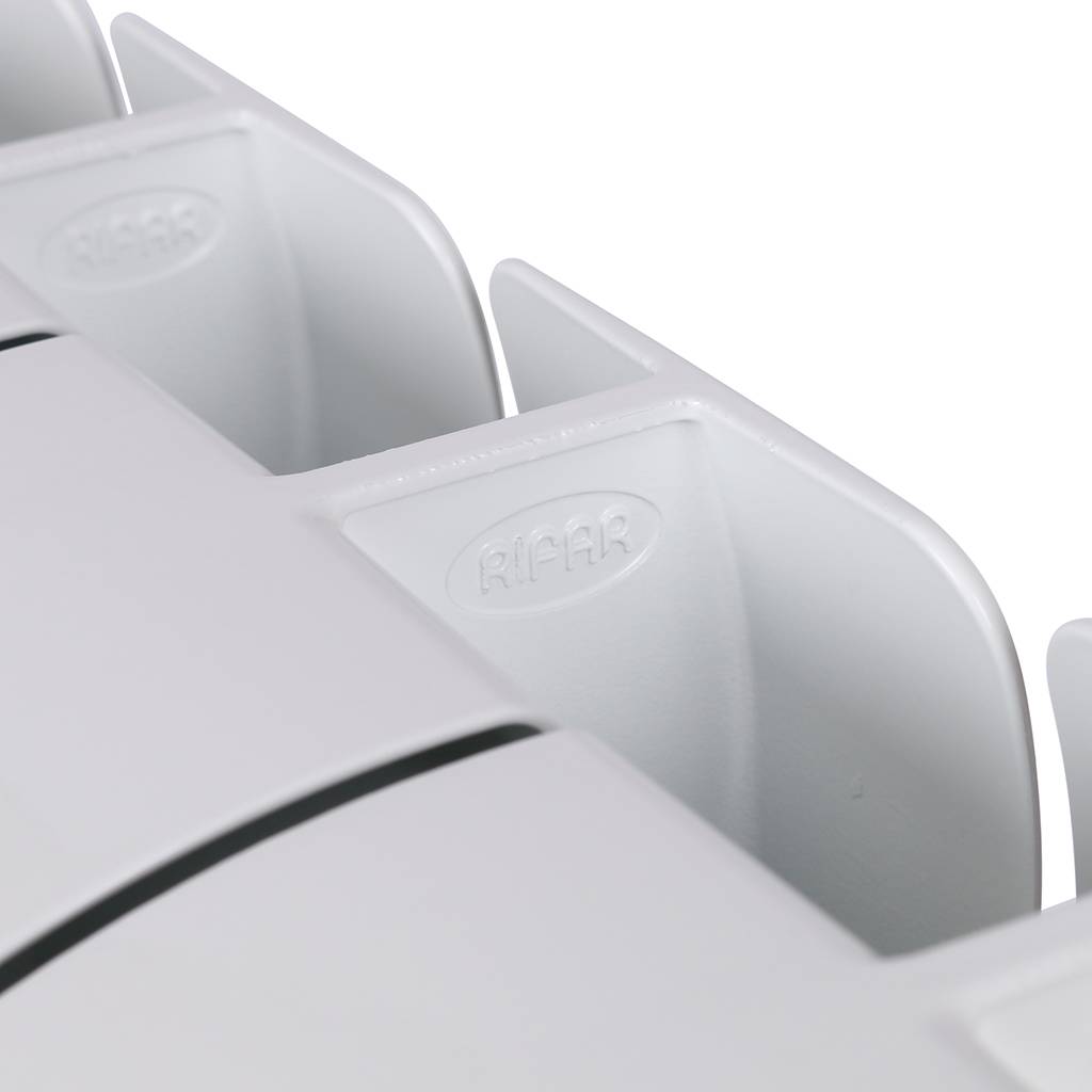 Радиатор биметаллический RIFAR BASE 350 4 секции боковое подключение (белый RAL 9016), 1RB35-4