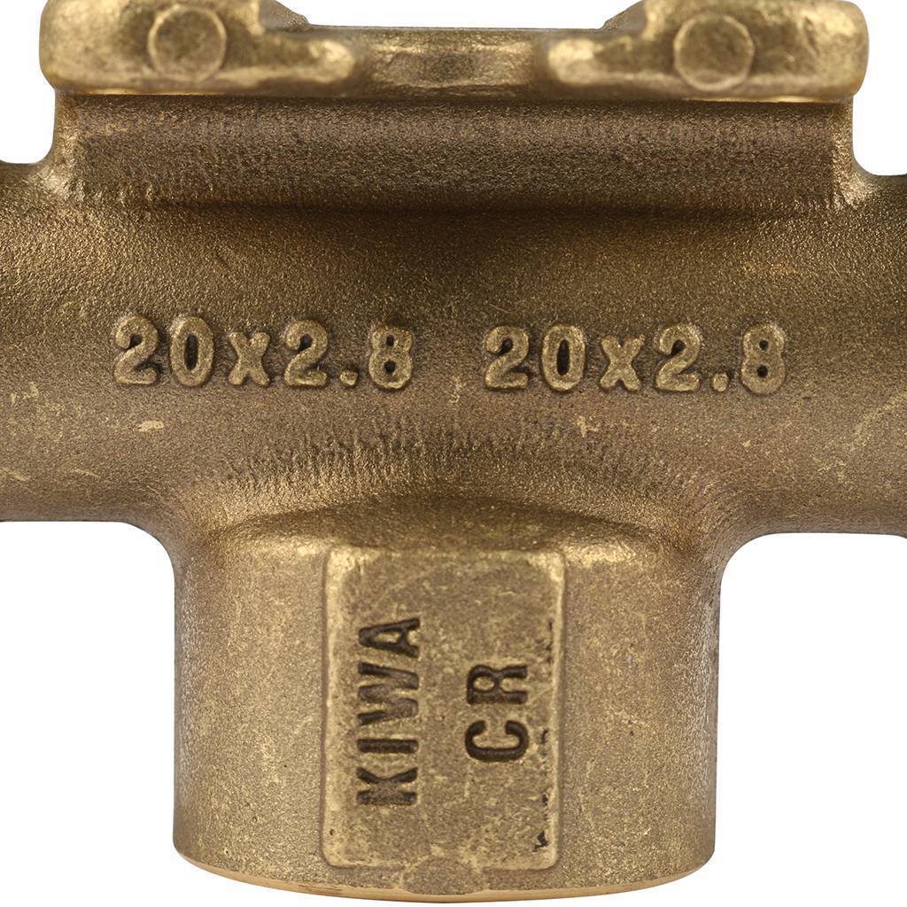 Тройник РЕХАУ RAUTITAN настенный с внутренней резьбой 20-Rp1/2-20 RX+ для труб из сшитого полиэтилена аксиальный