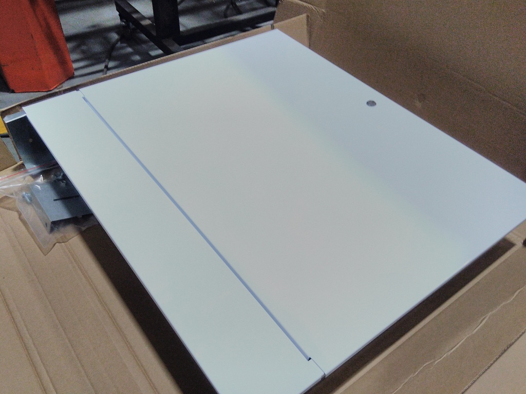 Уцененный товар (замятие ножки  (БОЙ СКЛАДА)): Шкаф распределительный встроенный STOUT 8-10 выходов (ШРВ-3) 670х125х746