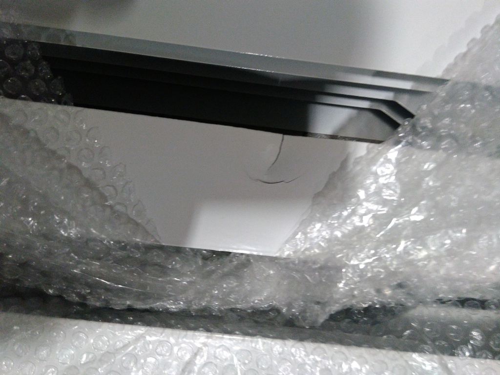 Уцененный товар (нарушена упаковка, трещина на ламели): Радиатор биметаллический ROMMER Profi BM 500 8 секции боковое подключение (BI500-80-80-150) (RAL9016), RBM-1210-050008