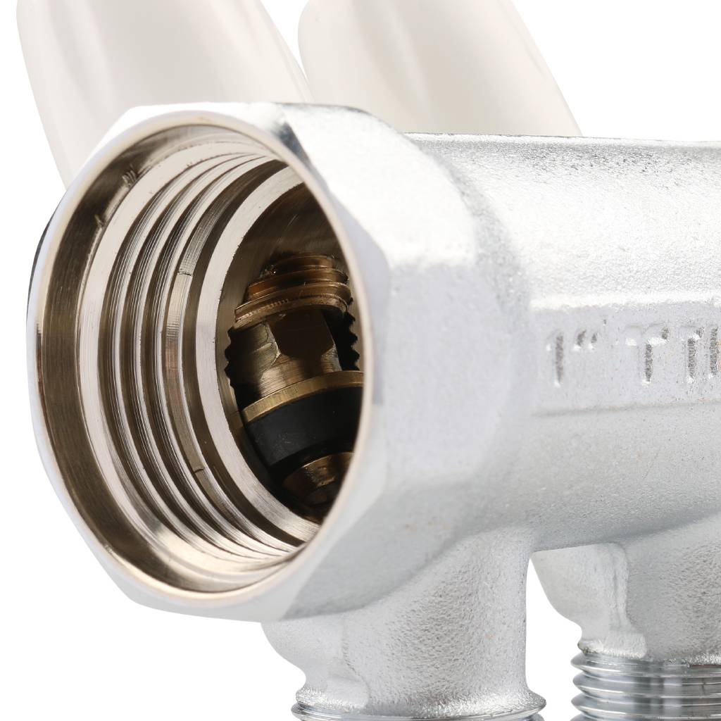 Коллектор с регулировочными вентилями TIEMME 1 х1/2 на 2 выхода (хром.)