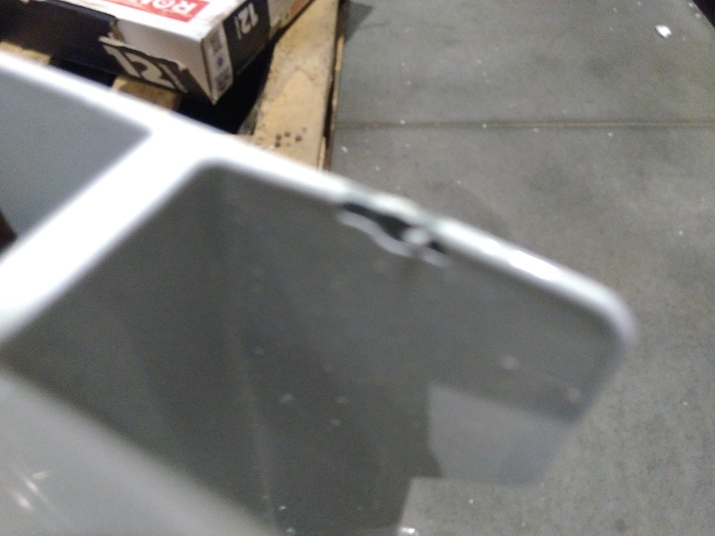 Уцененный товар (замятие, сколы краски на крайней секции): Радиатор биметаллический ROMMER Profi BM 350 12 секций боковое подключение (BI350-80-80-130) (RAL9016), RBM-1210-035012