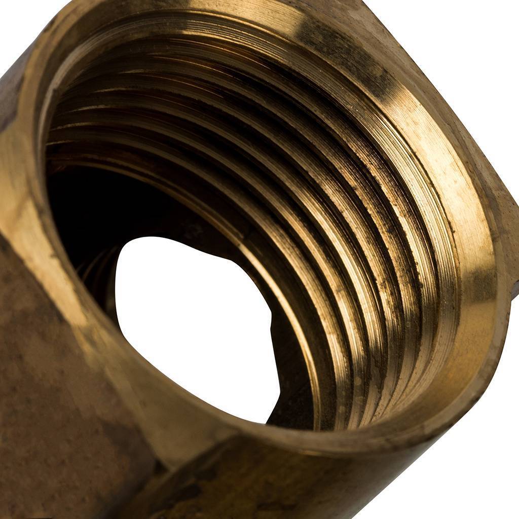 Коллектор LUXOR CD 457/6 1 x1/2