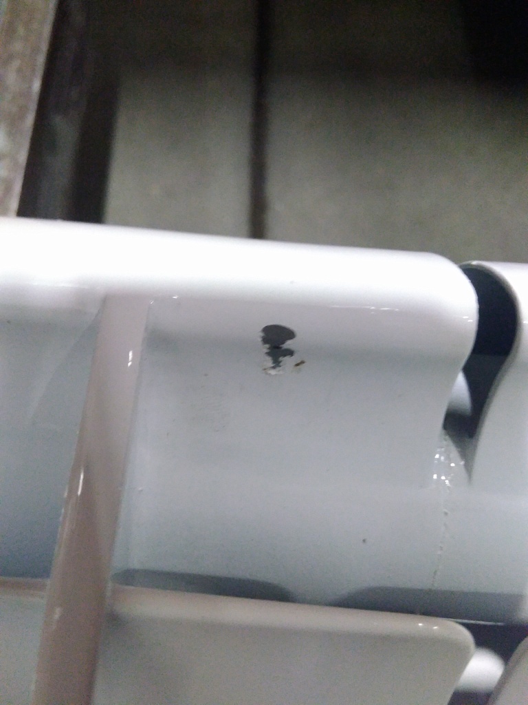 Уцененный товар (сколы краски): Радиатор биметаллический ROMMER Profi BM 350 8 секций боковое подключение (BI350-80-80-130) (RAL9016), RBM-1210-035008