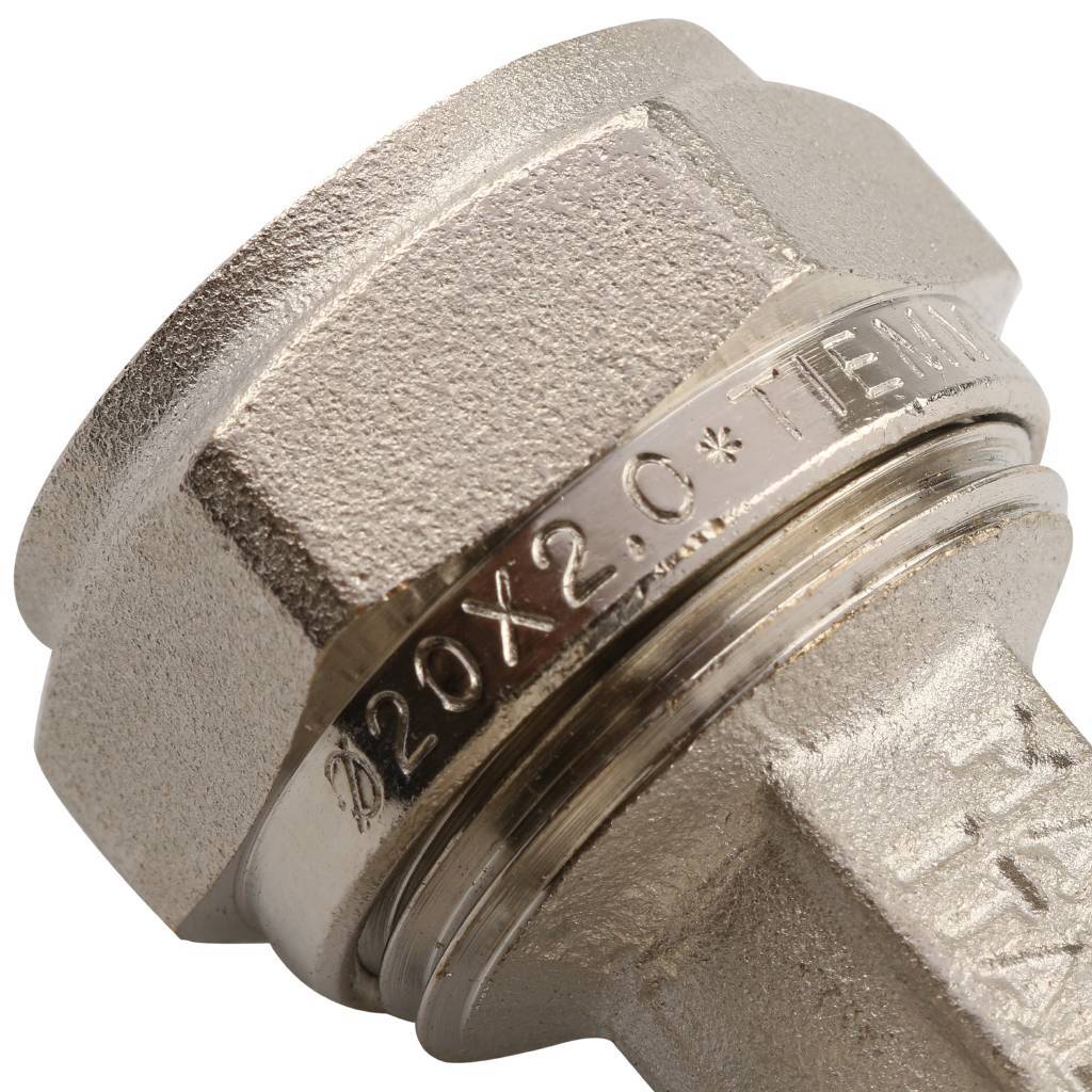 Угольник TIEMME с внутренней резьбой (20х2.0х3/4) для металлопластиковых труб винтовой, 1600023