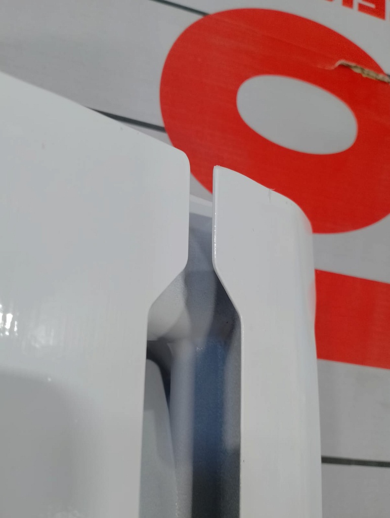 Уцененный товар (МЯТЫЕ ЭЛЕМЕНТЫ/ЦАРАПИНЫ): Радиатор биметаллический ROMMER Profi BM 500 4 секции боковое подключение (BI500-80-80-150) (RAL9016), RBM-1210-050004