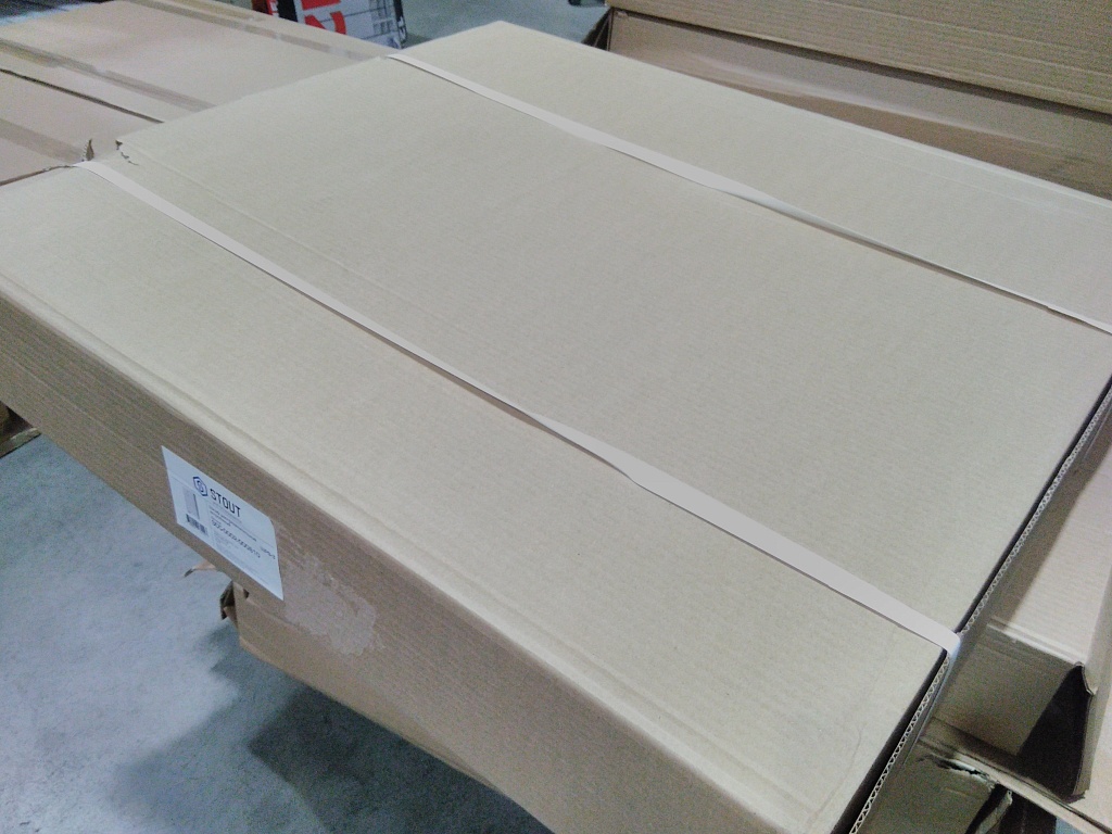 Уцененный товар (замятие дверцы   (БОЙ СКЛАДА)): Шкаф распределительный встроенный STOUT 8-10 выходов (ШРВ-3) 670х125х746