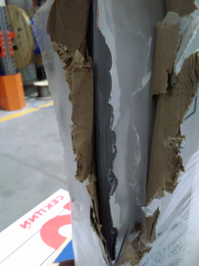 Уцененный товар (нарушена упаковка, замятие и сколы на крайней секции): Радиатор алюминиевый STOUT VEGA 500 10 секций боковое подключение (белый RAL 9016), SRA-1310-050010