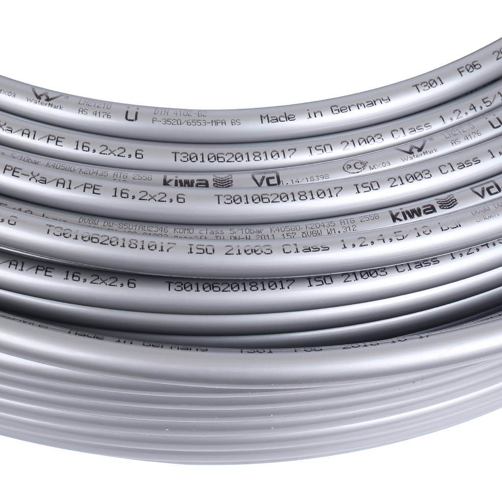 Труба универсальная РЕХАУ RAUTITAN stabil 16.2х2.6 мм, бухта 100 м из сшитого полиэтилена, 13715591100