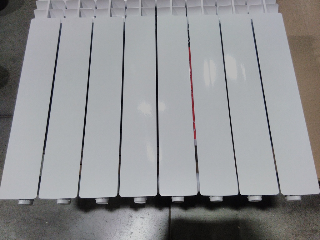 Уцененный товар (вмятины, скол ламели  (БОЙ СКЛАДА) ): Радиатор алюминиевый ROMMER Profi 500 8 секции (AL500-80-80-100) (RAL9016), RAL-1210-050008