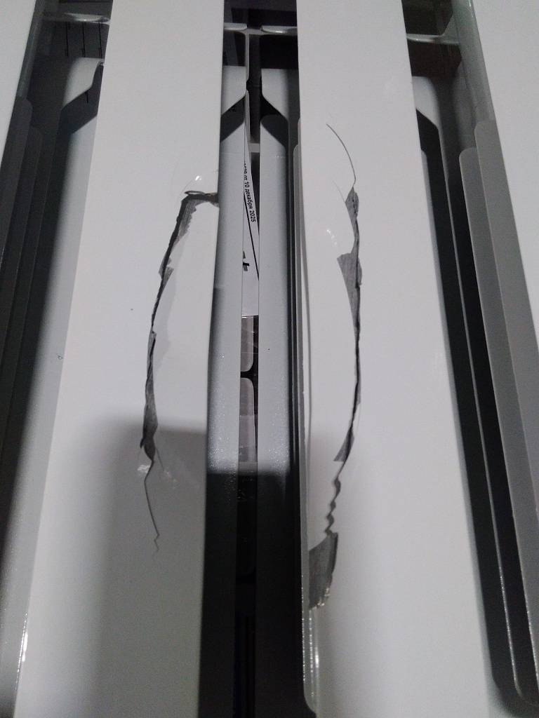 Уцененный товар (деформация ламелей с тыльной стороны секций): Радиатор алюминиевый ROMMER Optima 500 8 секций боковое подключение (RAL9016), RAL-0210-050008