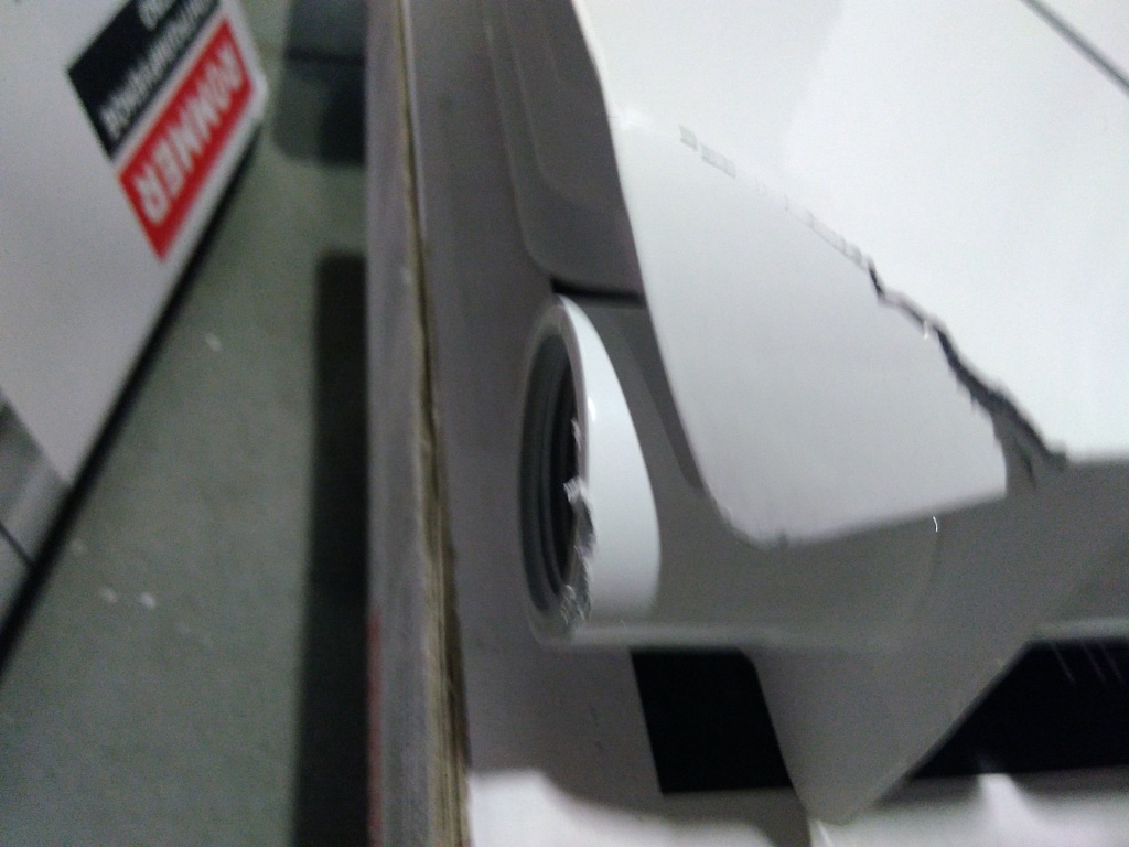 Уцененный товар (сколы на нижних частях секции, повреждение крайней секции): Радиатор биметаллический ROMMER Profi BM 350 12 секций боковое подключение (BI350-80-80-130) (RAL9016), RBM-1210-035012