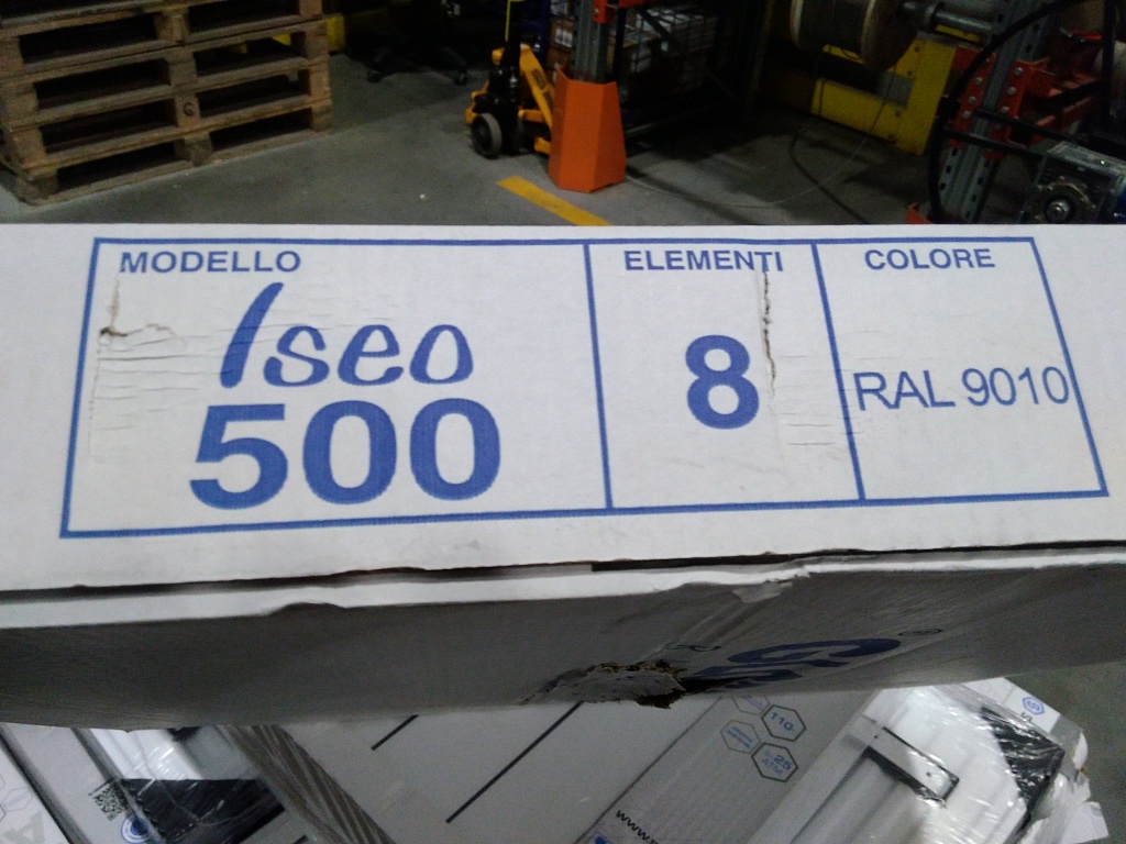 Уцененный товар (нарушена упаковка, замятия ламелей): Радиатор алюминиевый Global ISEO 500 8 секций боковое подключение (белый RAL 9010), IS05001008