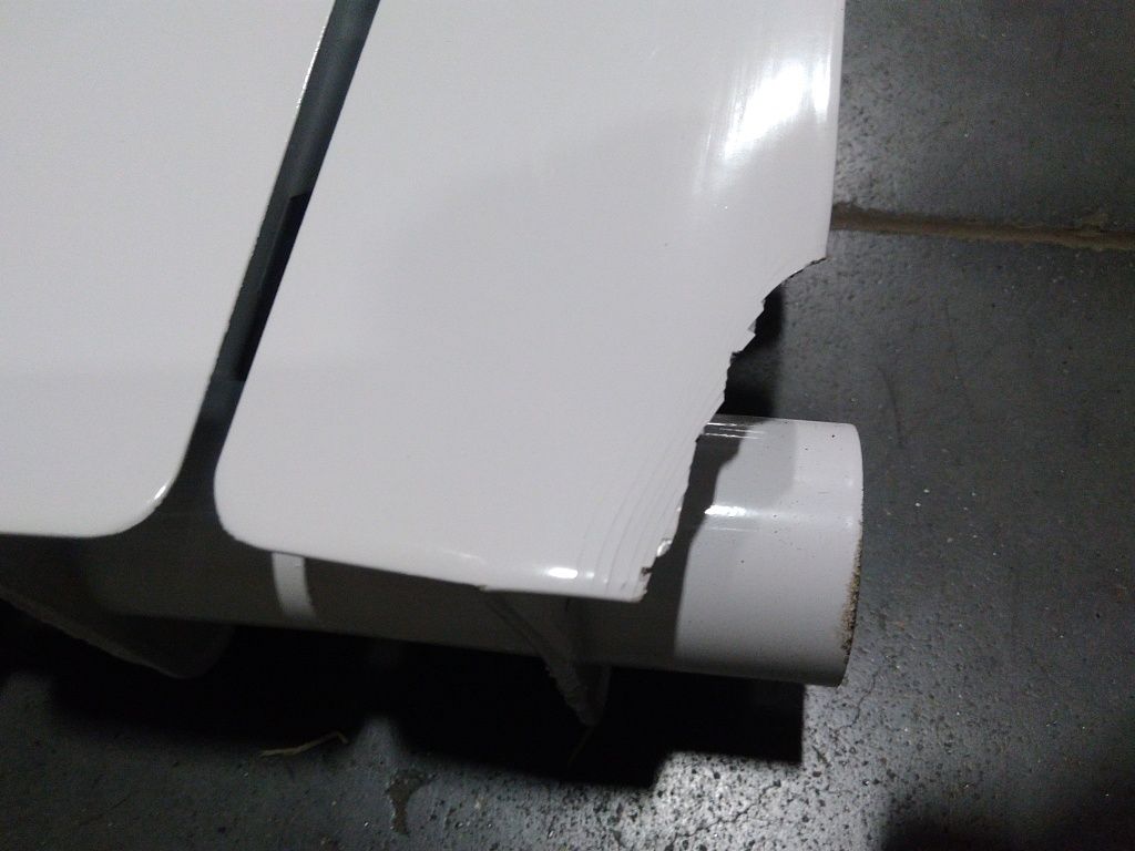 Уцененный товар (Скол ламели крайней секции с лицевой стороны): Радиатор биметаллический ROMMER Plus BM 200 10 секций боковое подключение (RAL9016), RBM-3210-020010