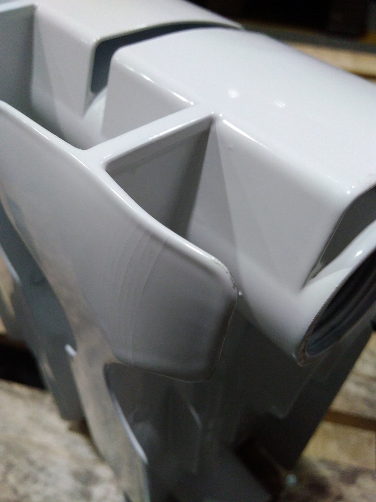 Уцененный товар (замятие ламели крайней секции, потертости в верхней части секций): Радиатор биметаллический ROMMER Plus BM 200 12 секций боковое подключение (RAL9016), RBM-3210-020012