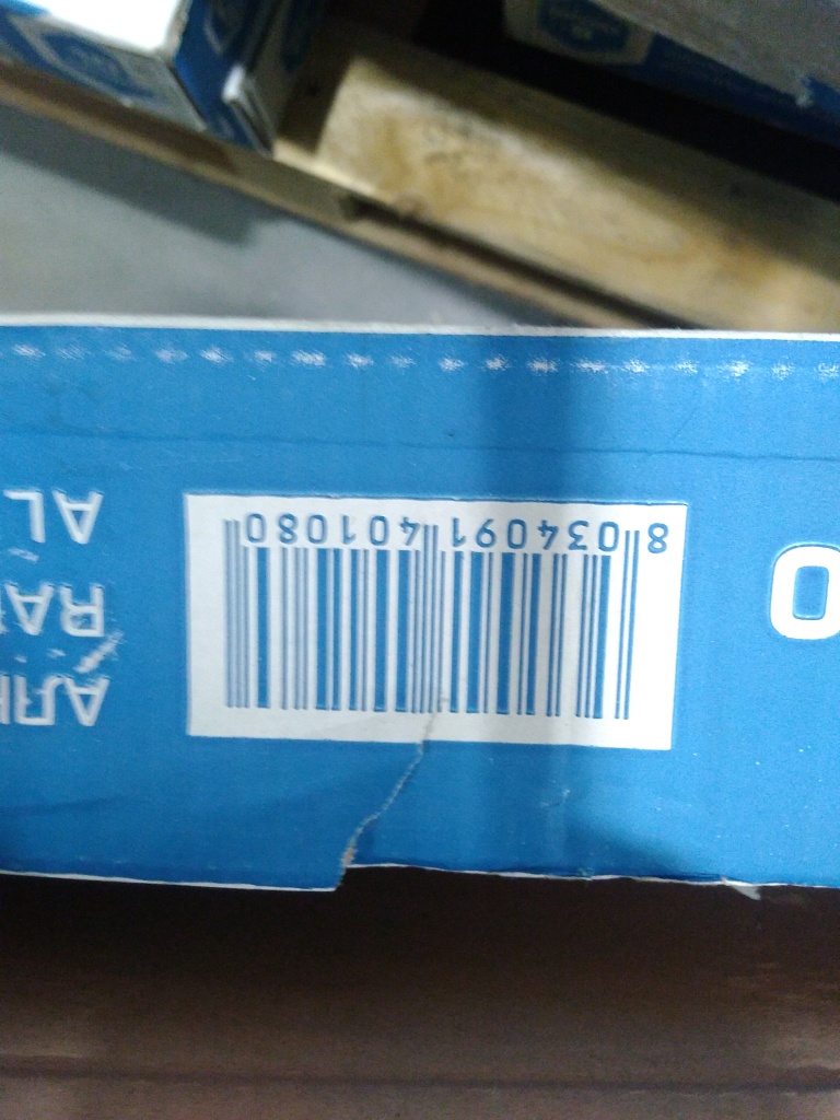 Уцененный товар (царапина): Радиатор алюминиевый STOUT Bravo 500 8 секций боковое подключение RAL9010, SRA-0110-050008