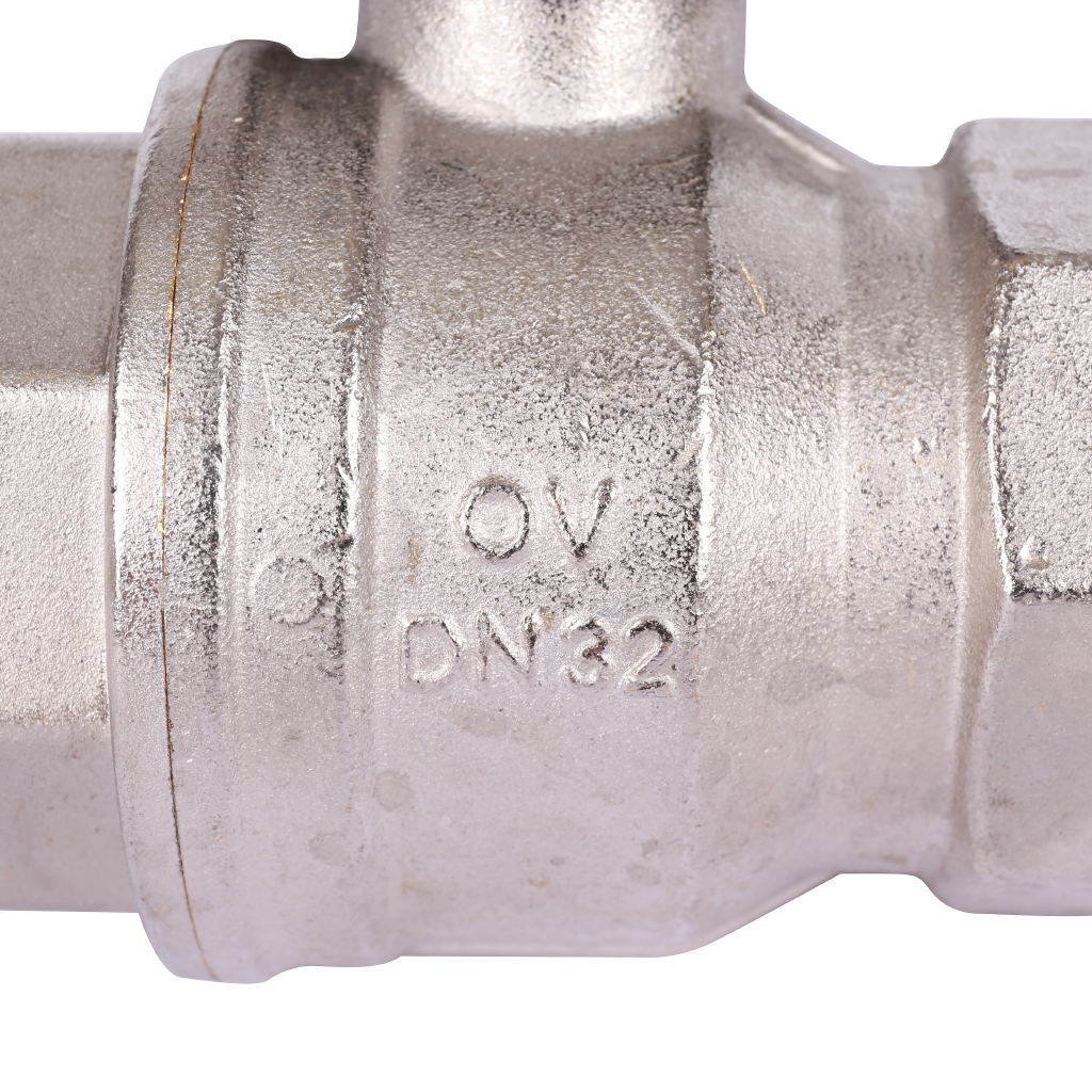 Кран шаровой OVENTROP Optibal с пласмас. маховиком ВР 1 1/4, 1077110