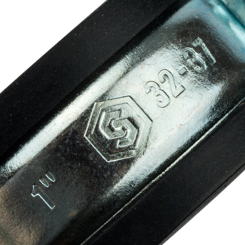 Комплект STOUT хомут+шпилька шуруп +дюбель пластиковый 1 (32-37), SAC-0020-100001