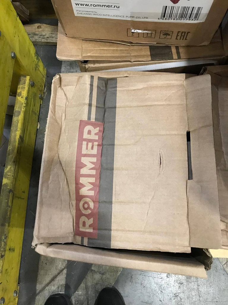 Уцененный товар (нетоварный вид некомплект): Насос циркуляционный фланцевый трехскоростной ROMMER 40-120F 380V, RPF-0003-40120380