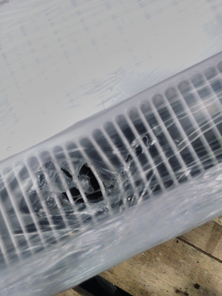 Уцененный товар (вмятина на решетке): Стальной панельный радиатор ROMMER Ventil 22/200/2200 нижнее правое подключение, RRS-2020-222220