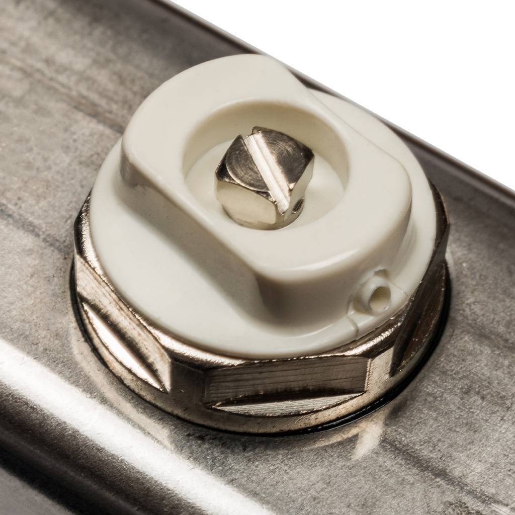 Коллектор из нержавеющей стали для радиаторной разводки STOUT 4 выхода, SMS 0923 000004