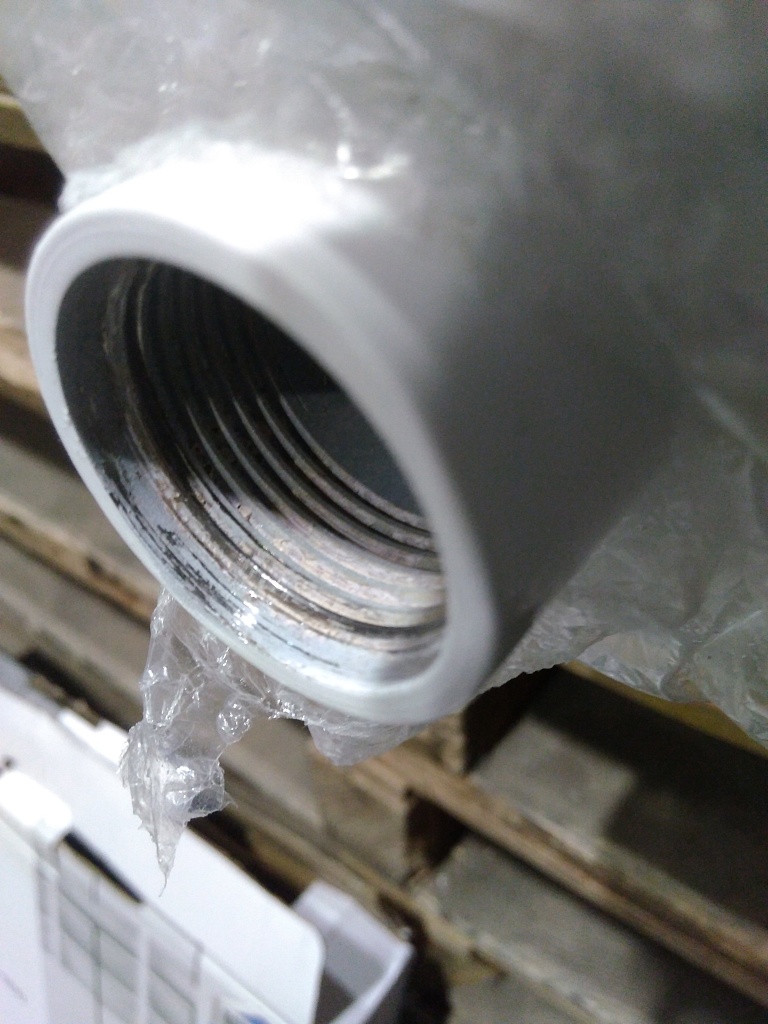 Уцененный товар (брак резьбы): Радиатор биметаллический ROMMER Optima BM 500 6 секций боковое подключение (RAL9016), RBM-0210-050006