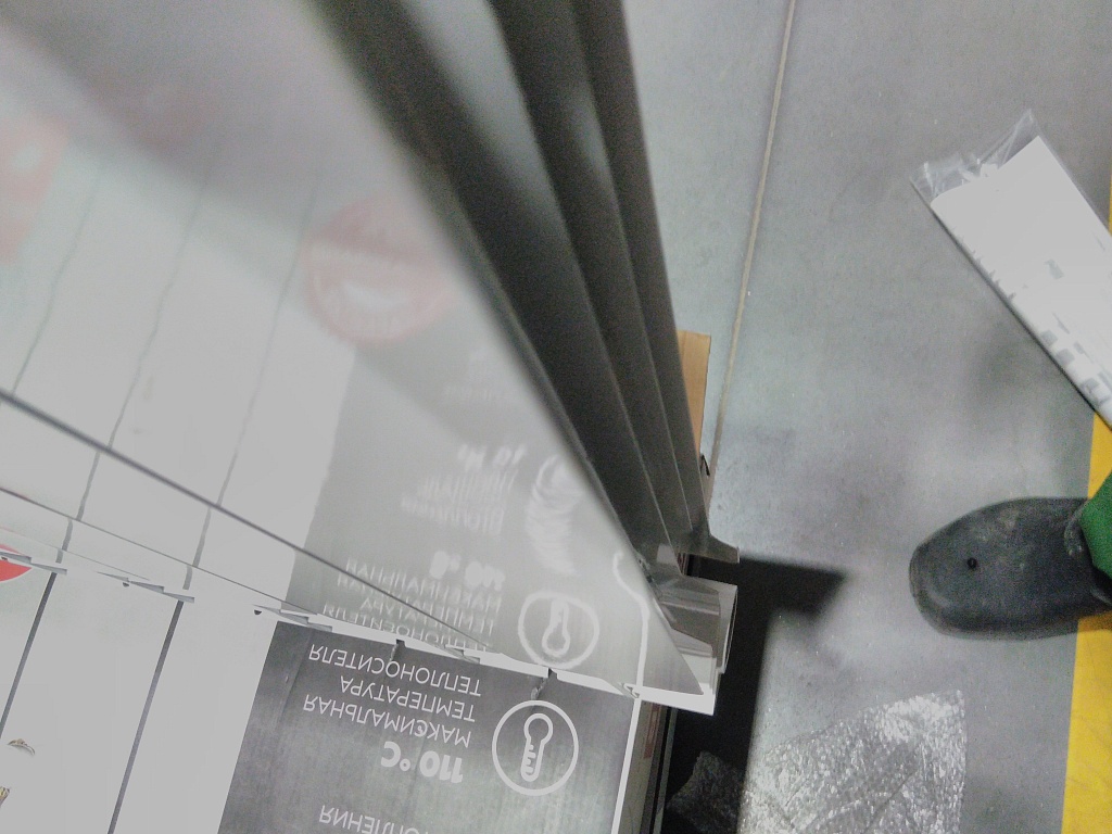 Уцененный товар (вмятина на ламели крайней секции): Радиатор биметаллический ROMMER Profi BM 500 8 секции боковое подключение (BI500-80-80-150) (RAL9016), RBM-1210-050008