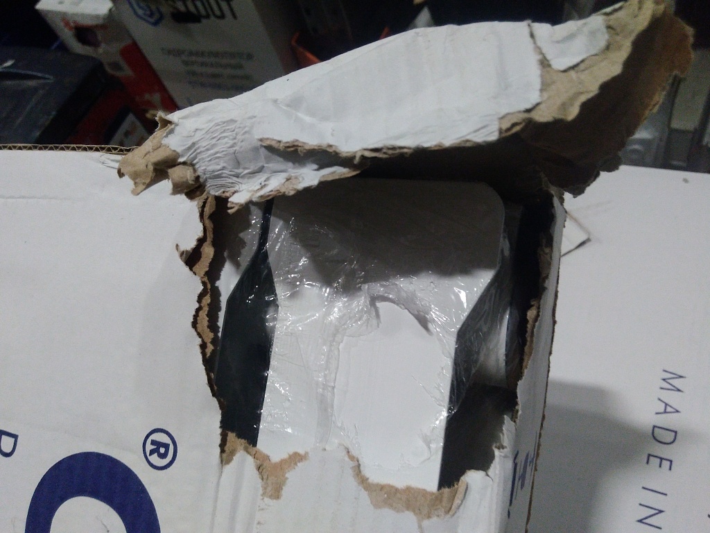 Уцененный товар (нарушена упаковка, царапина на ламели): Радиатор алюминиевый Global ISEO 500 4 секции боковое подключение (белый RAL 9010), IS05001004