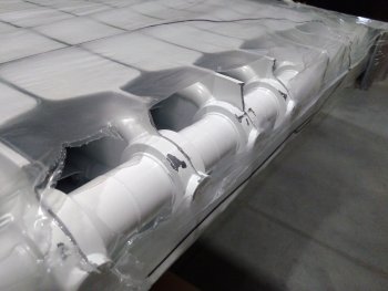 Уцененный товар (сколы на нижних частях секций): Радиатор биметаллический RIFAR SUPReMO VENTIL 500 SVL 12 секций нижнее левое подключение (белый RAL 9016), 4RS50.VL-12