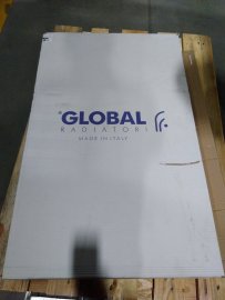 Уцененный товар (нарушена упаковка, сколы краски на ламели, замятие ламели на крайней секции): Радиатор алюминиевый Global VOX- R 500 12 секций нижнее правое подключение (белый RAL 9010), 169532